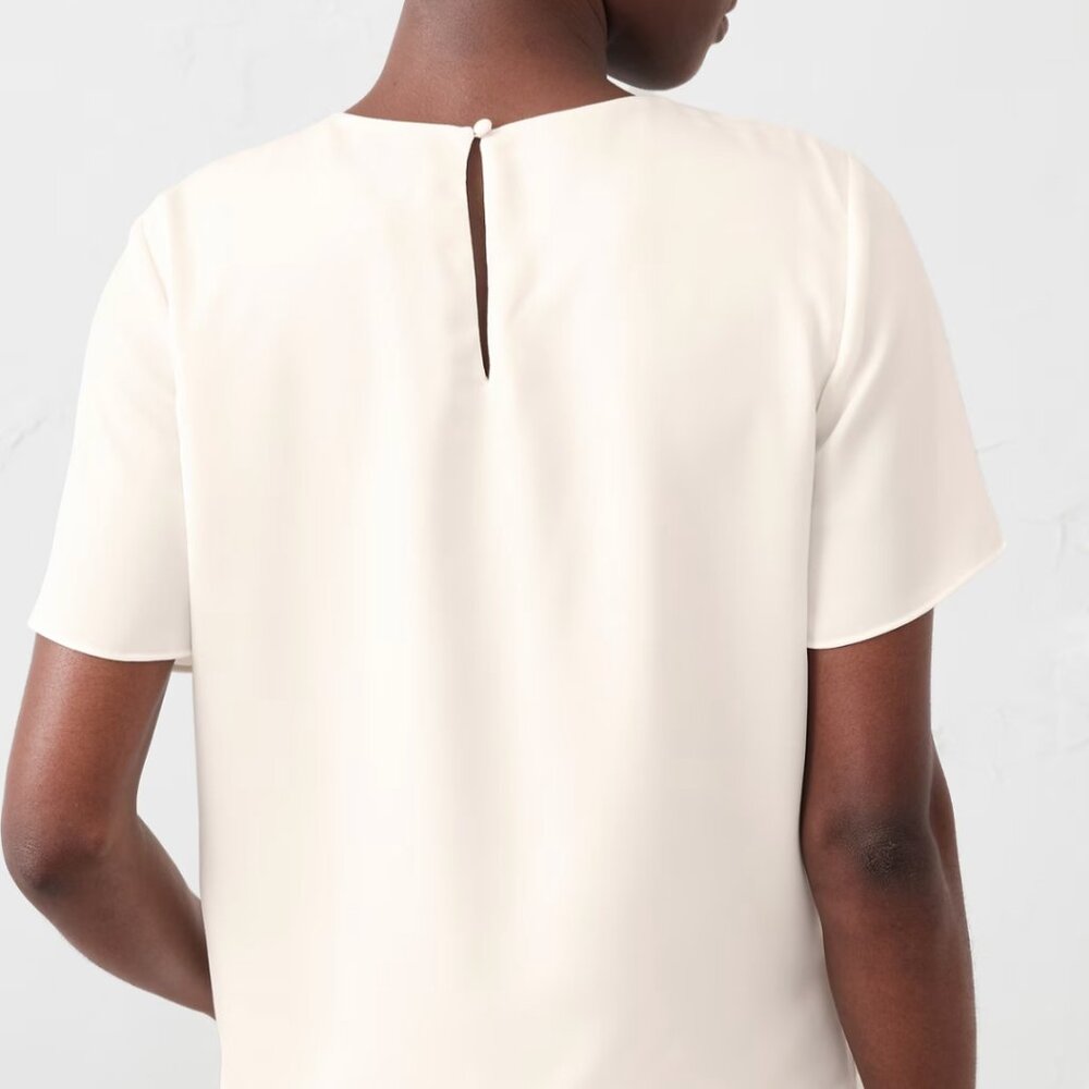 Banana Republic Factory short sleeve blouse t-shirt - Picture 3 of 8